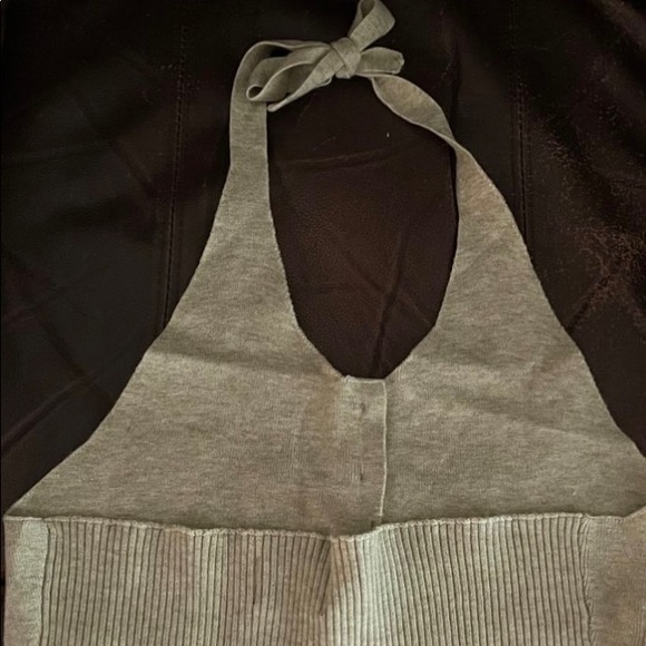 Beige button - Picture 2 of 2